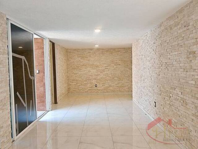 #1171 - Casa para Venta en Iztapalapa - DF - 2