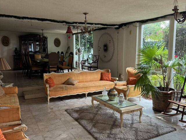 #1384 - Casa para Venta en Iztapalapa - DF - 1